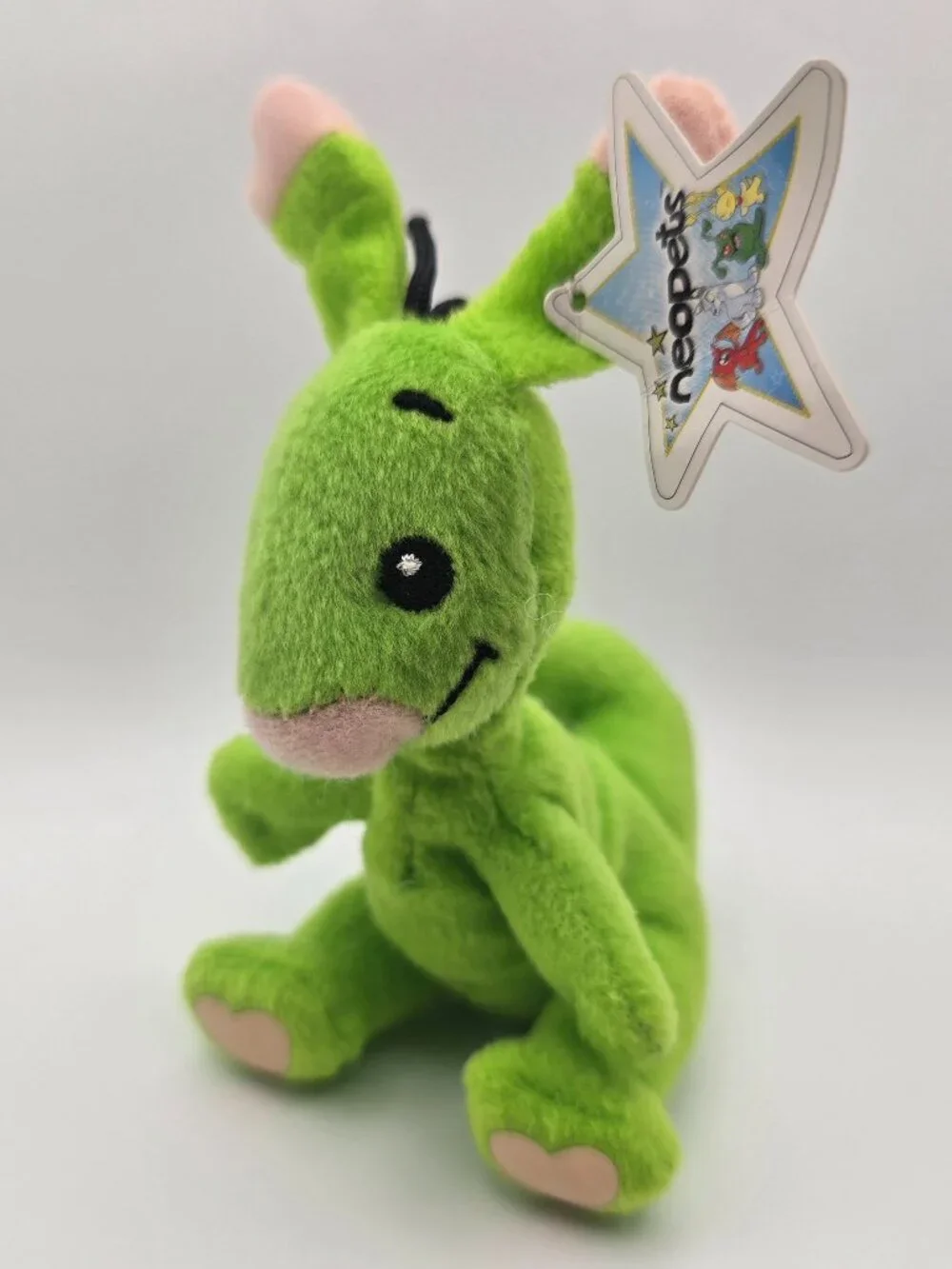 McDonald's Neopets Green Blumaroo Plushie 2004 Excellent condition with tags.